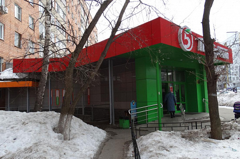 ул. Полтавская, д. 2а, маг. «Пятерочка»